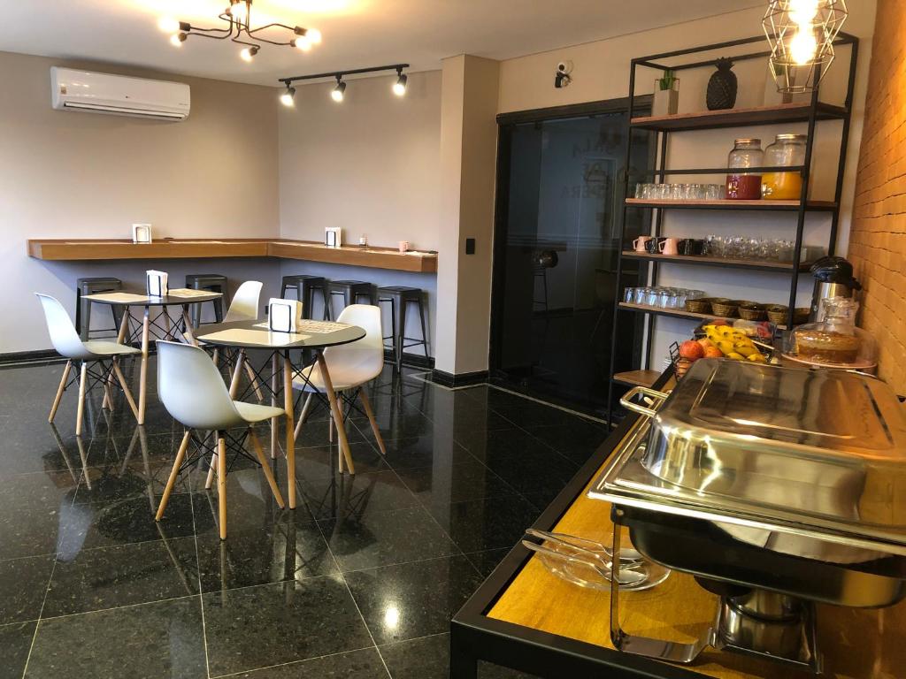 Espaço de café da manhã do Hotel Diamante